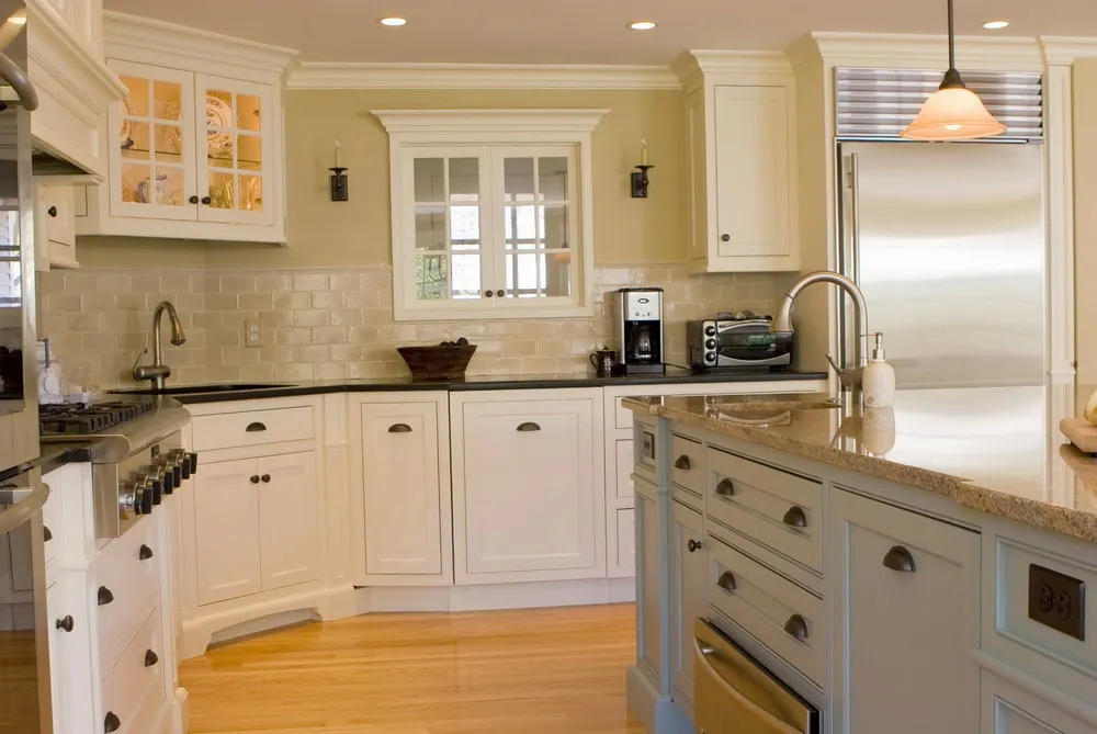 white kitchen cabinets